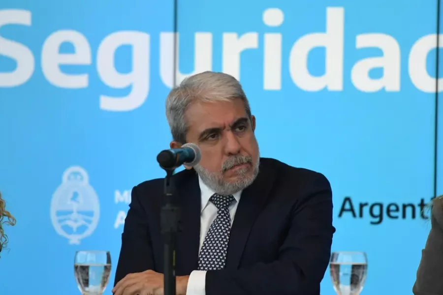 NI UNOS NI OTROS, A LA ALTURA DE LAS CRÍTICAS CIRCUNSTANCIAS