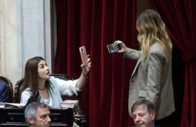 FURCIOS Y FALLIDOS: EL PEZ POR LA BOCA MUERE