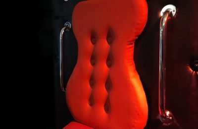 MOBILIARIO ERÓTICO PARA ADULTOS MAYORES